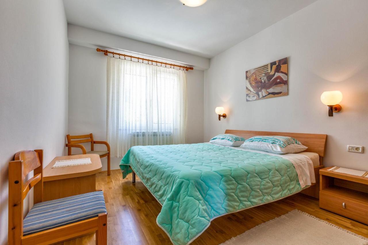Apartments Margarita Mali Lošinj Eksteriør billede