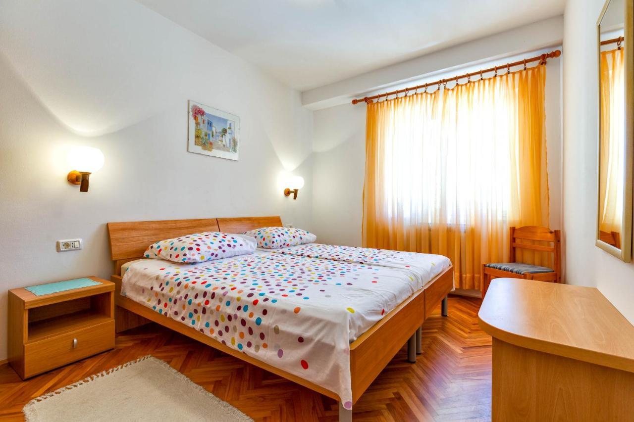 Apartments Margarita Mali Lošinj Eksteriør billede