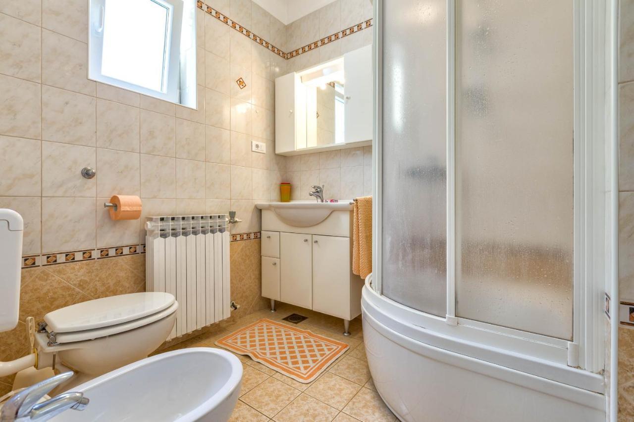 Apartments Margarita Mali Lošinj Eksteriør billede